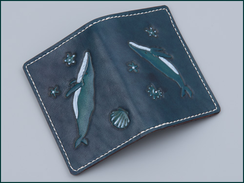 イルカの長財布