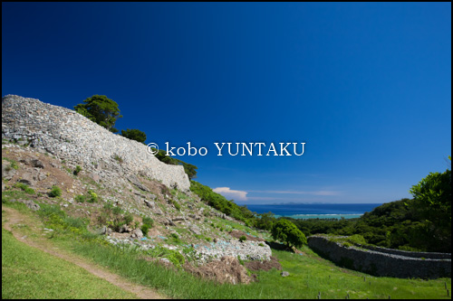 世界遺産　今帰仁城跡の城壁　2006年